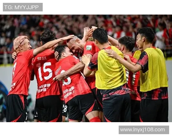 足球明星热评中国火锅独特魅力与美味体验引发全球关注